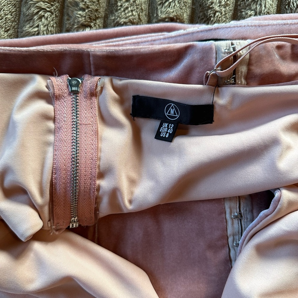 Pink Velvet Set - Picture 4 of 5